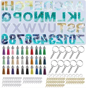 Kit détaillé de moules en résine alphabet avec glands colorés et accessoires de porte-clés