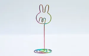 Rainbow metal memo holder with cute rabbit shaped wire design for office and home desk