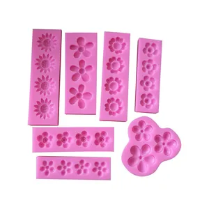 Set mit 6 rosa Silikonformen mit Blumenmotiv für Kuchen- und Schokoladendekoration