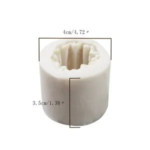 Vista detallada del molde de silicona para mini suculentas con medidas 4x3,5 cm