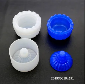 Vista dettagliata degli stampi in silicone a forma di zucca per portagioie