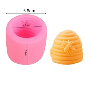 Detalle del molde de silicona colmena 3D para decorar pasteles y velas artesanales