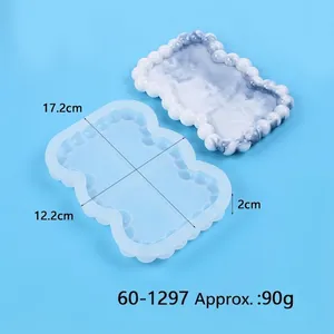 Detailed view of cloud-shaped silicone resin tray mold with dimensions and weight info