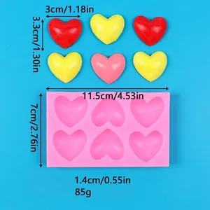 Detaillierte Größen- und Gewichtsangaben für die rosa herzförmige Silikonform mit 6 Mulden