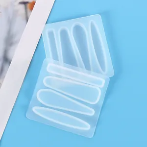 Moules en résine silicone translucide pour accessoires de pinces à cheveux et bijoux DIY.