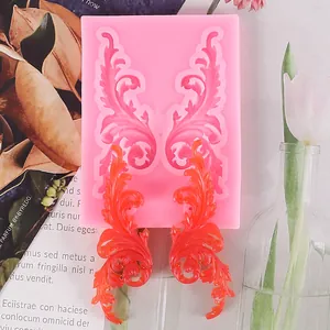 Détail d'un moule en silicone au motif de vigne en relief pour décoration gâteau