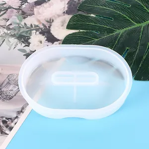 Transluzente ovale Silikonform für DIY-Harz-Epoxid-Seifenschalen und Ablagefächer.