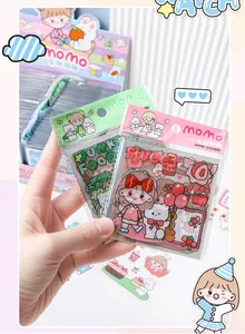 Gros plan de packs d'autocollants PET mignons pour le scrapbooking et la déco de gourde