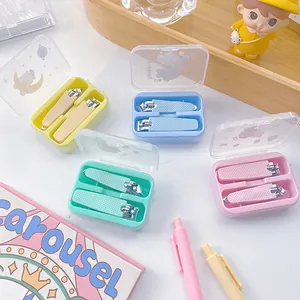 Vista detallada de juegos de cortaúñas portátiles creativos y bonitos en varios colores pastel
