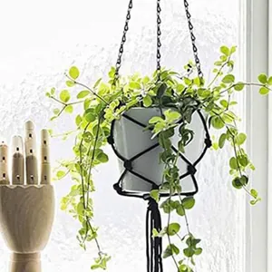 Cesta colgante creativa negra con maceta blanca de semiesfera para decoración hogar