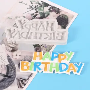 Hoogwaardige Happy Birthday siliconen mal met een kleurrijke afgewerkte taarttopper inzet
