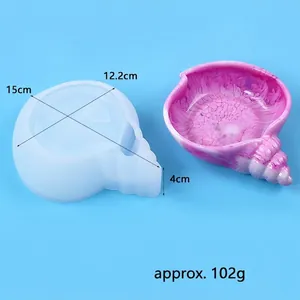 Vista dettagliata dello stampo in silicone per vassoio in resina a forma di conchiglia