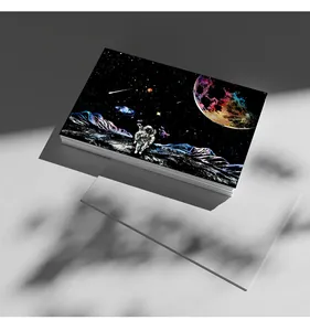Detailansicht der Rubbelkarten mit Weltraum-Thema, Astronauten- und Planeten-Design