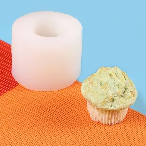 Witte cilindrische siliconen mal voor DIY muffin cakes of kaarsen met een monster