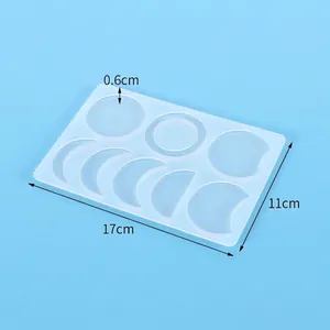 Dettaglio che mostra le dimensioni precise dello stampo in silicone per gioielli.