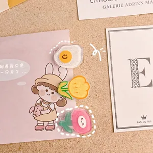Niedliche Cartoon-Acrylklammern für Papier und Fotos mit Spiegelei- und Blumendesigns