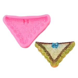 Stampo in silicone a forma di slip bikini con motivo in pizzo per decorare il fondente