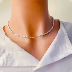 Collier chaîne torsadée minimaliste argenté élégant pour femme, bijou de tous les jours