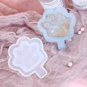 Detailed view of cat paw silicone mold for DIY glitter resin shaker charms and jewelry