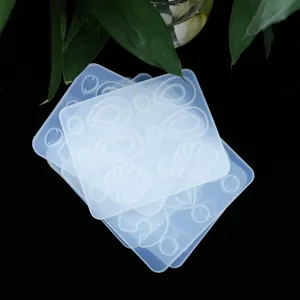 Moule silicone DIY boucles d'oreilles feuille de monstera et motifs géo pour résine.