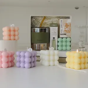 Velas de burbujas en colores pastel con caja de regalo que incluye taza de cristal y té