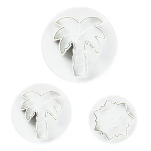 Set van 3 witte plastic uitsteekvormpjes met uitdrukker in palmboom- en zonvorm.