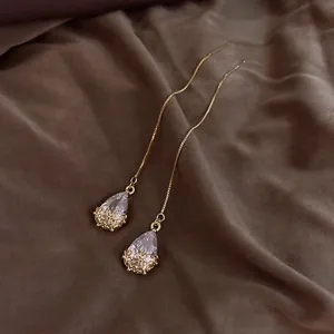 Elegante 925 Silber Wassertropfen-Durchzieher-Ohrringe mit glitzernden Zirkonia-Kristallen