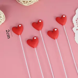 Set mit 5 roten Herz-Kuchendekorationen aus Weichgummi für Valentinstag und Geburtstage