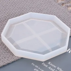 Vista detallada del molde de silicona octogonal para posavasos de resina de bricolaje
