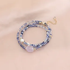 Bijoux en perles à trois rangs avec cristaux bleus et calcédoine violette