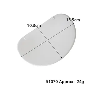 White D-shaped plastic cream scraper for baking, dimensions 15.5cm x 10.3cm, 24g weight