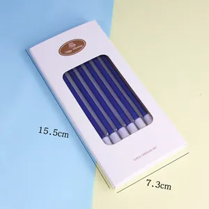 Set mit 6 tiefblauen langen dünnen Geburtstagskerzen in weißer Schachtel, 15,5 cm hoch