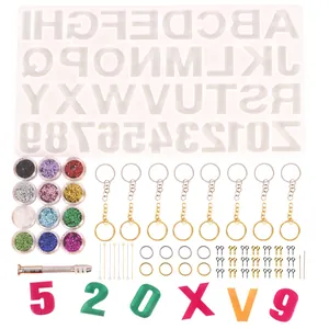 Kit de résine DIY 186 pièces avec moule alphabet, paillettes et accessoires de porte-clés