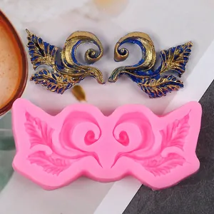 Détail du moule en silicone pour fondant avec échantillons de relief d'ailes