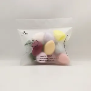 Detaillierte Ansicht des ALYAN 12er Make-up-Schwamm-Sets im matten Druckverschlussbeutel.