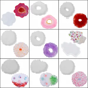Set di stampi in silicone per sottobicchieri in resina fai da te con vari esempi finiti