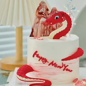 Kit Décoration de Gâteau Serpent Rouge Dessin Animé en PVC Souple Décoration Animale du Zodiaque pour Nouvel An Chinois Fête d'Anniversaire Ornement