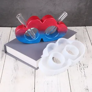 Juego de moldes de silicona DIY con forma de corazón con ejemplo de jarrón de tubo de ensayo