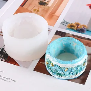 Détail du moule en silicone pour pot de succulentes en cristal avec pot en résine