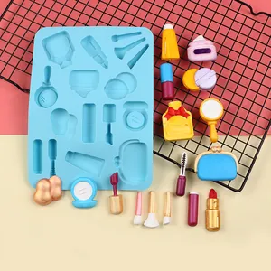Molde de silicona para fondant con forma de cosmético y piezas de decoración pastel