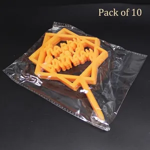 Vista detallada de pack de 10 adornos de pastel naranja Happy Birthday en bolsa