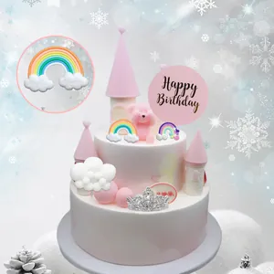 Kleurrijke regenboog en witte wolk cake toppers van polymeerklei voor verjaardagsfeest
