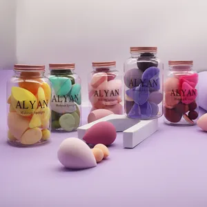 Juego profesional de 16 esponjas de maquillaje en tarros con variadas formas y colores suaves