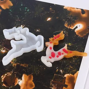 Reindeer silicone mold for DIY Christmas resin keychain pendants and holiday decorations