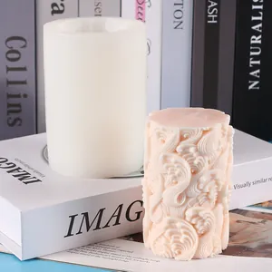 Gros plan du motif de relief de vagues sur une bougie d'aromathérapie cylindrique