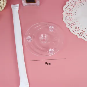 Detailed view of the 9cm clear plastic piling bracket for layered cake and dessert support