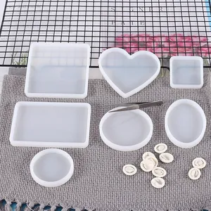 Complete set of various translucent silicone resin molds with tweezers and finger cots