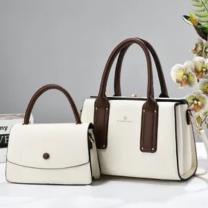 Élégant ensemble de deux sacs à main comprenant un grand cabas blanc et une petite sacoche