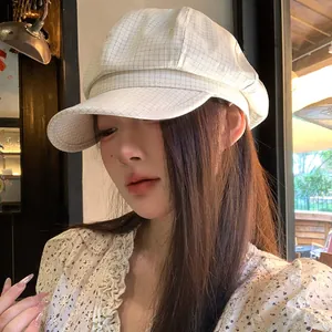 Stylish vintage plaid newsboy hat for women, Korean retro painter cap in beige