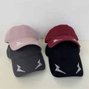 Embroidered lightning baseball caps in various colors for stylish sun protection and comfort